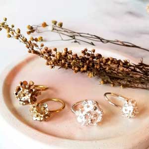 listing gallery item